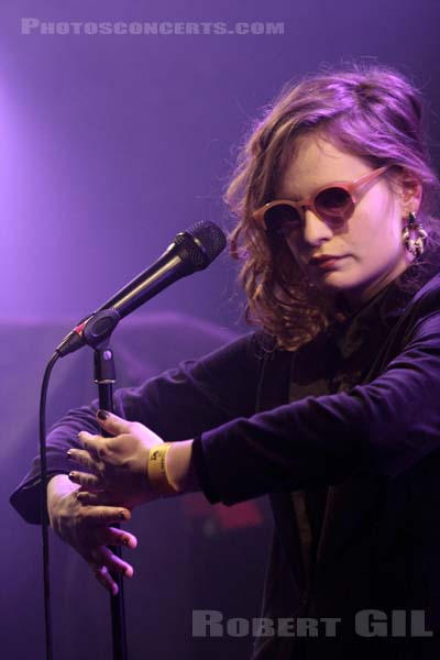 CHRISTINE AND THE QUEENS - 2011-12-15 - PARIS - La Maroquinerie - 